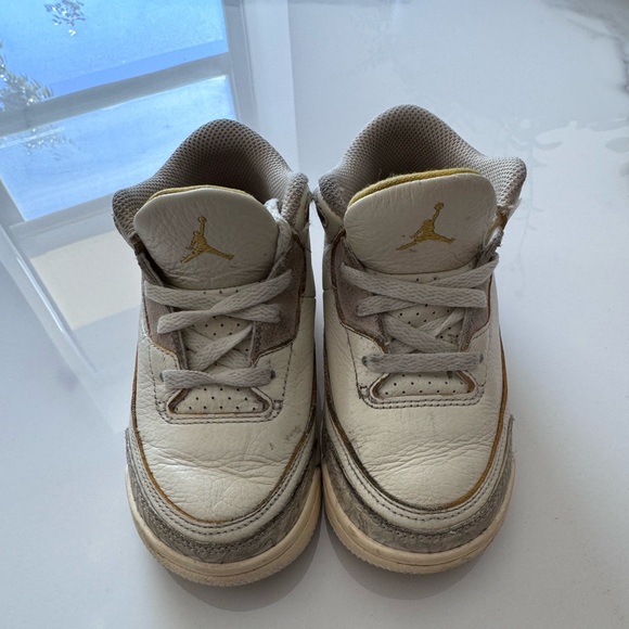 J. BALVIN X JORDAN 3 RETRO TD 'MEDELLÍN SUNSET Sz 9C - Picture 2 of 8